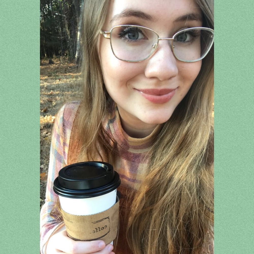 Meet your Posher, Hannah